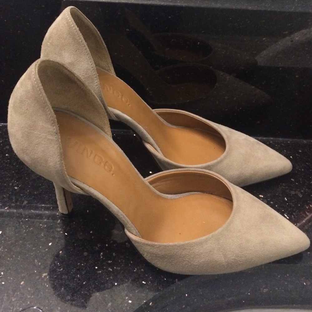 Vince heels size 35 5M grey suede